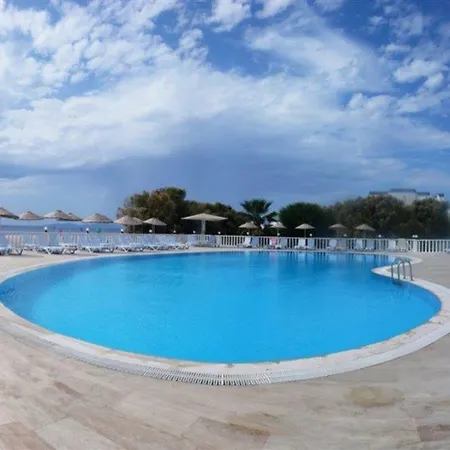 Hotell Malama 2*